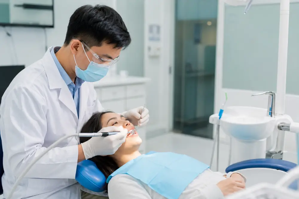 Điều trị tủy răng tại Thủ Đức ở Nha khoa Linh Trung